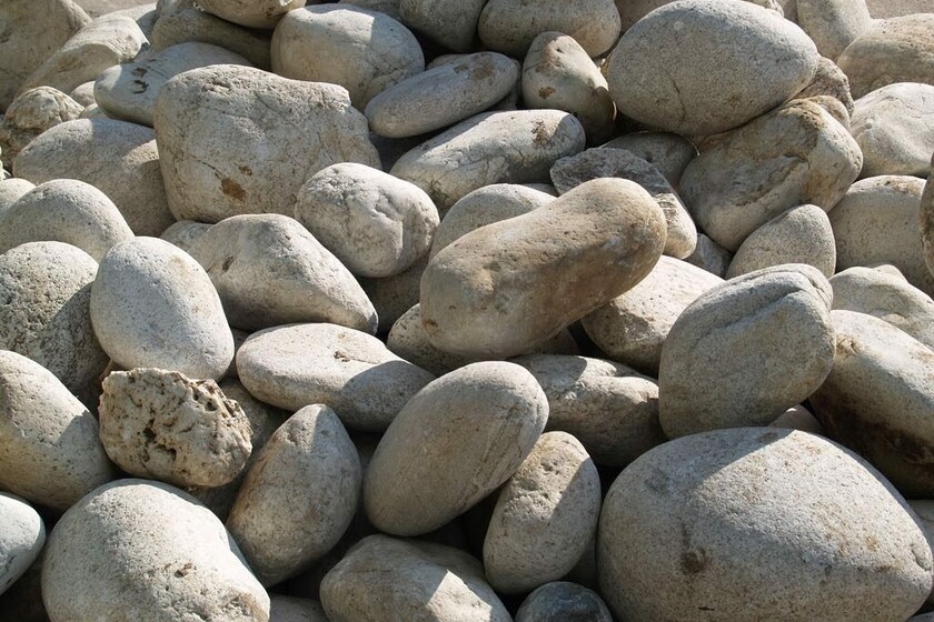 Булыжник: цена за куб, доставка по Москве и области