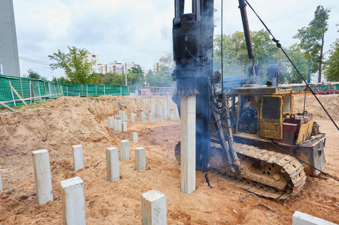 Забивка свай в Москве и области — заказать по низкой цене