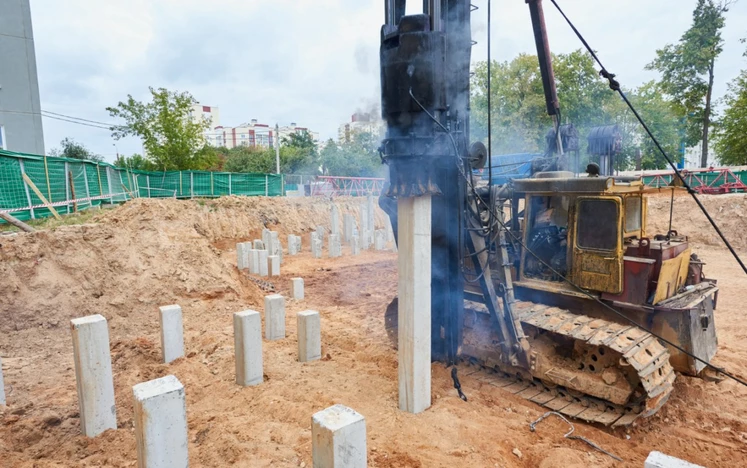 Забивка свай в Москве и области — заказать по низкой цене