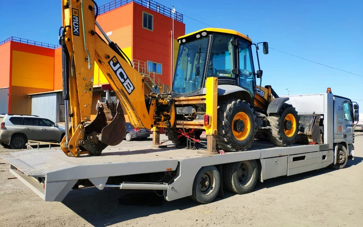 Перевозка спецтехники в Москве и области