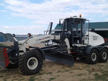 Аренда автогрейдера Terex TG 140 в Москве
